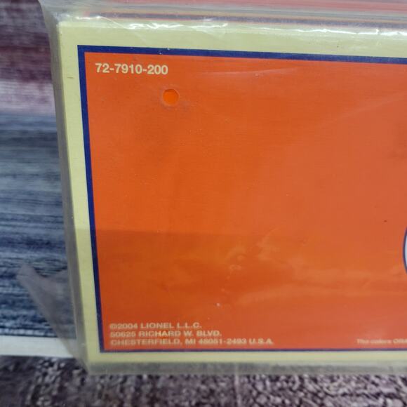 LIONEL JIMMIE JOHNSON FLATCAR WITH STOCK CAR Lowe's  #6-26351  O GAUGE NIB - Picture 9 of 10